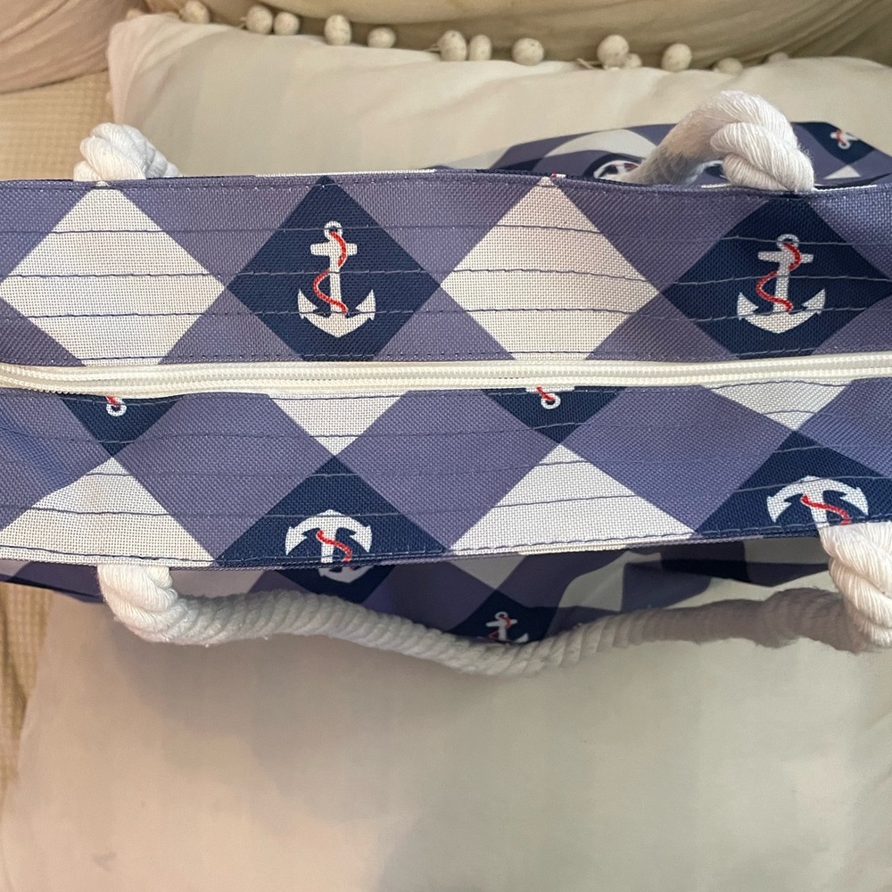Nautical Anchor Pattern Beach Tote Bag - Navy and White - Picture 9 of 9
